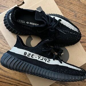 Yeezy Boost 350 V2 Oreo